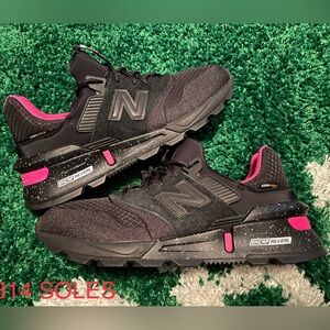 New Balance MS997SBP
Cordura Black Pink
Brand new Size 12
NO BOX